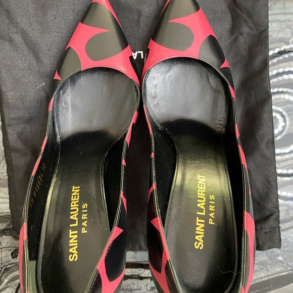 💕Saint Laurent Pink Lip Pump 💕 - Picture 4 of 4